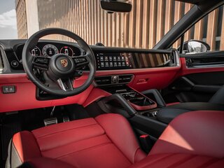 2025 Porsche Cayenne S Coupé III Рестайлинг, чёрный, 24822400 рублей, вид 3