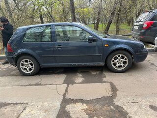 1998 Volkswagen Golf IV, синий, 365000 рублей, вид 2