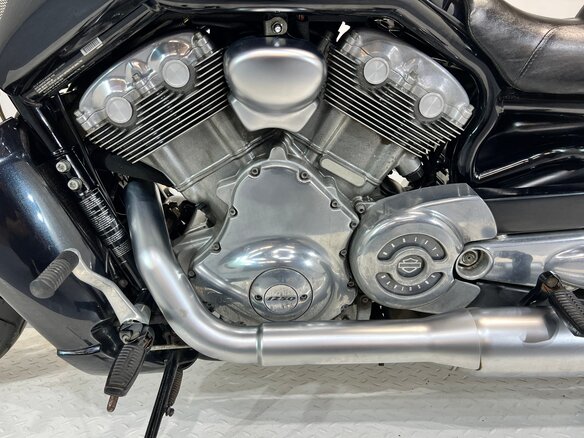2012 Harley-Davidson V-Rod Muscle, чёрный, 940000 рублей - вид 19