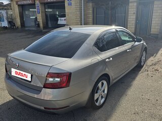 2017 Skoda Octavia III (A7), бежевый, 1700000 рублей, вид 3