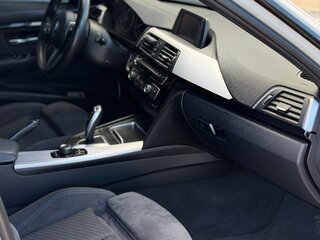 2018 BMW 3 серии 320i xDrive VI (F3x) Рестайлинг, белый, 2640000 рублей, вид 5
