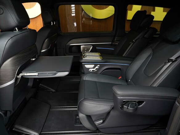 2026 Mercedes-Benz V-Класс 300 d экстра длинный III (W447) Рестайлинг 2, чёрный - вид 18