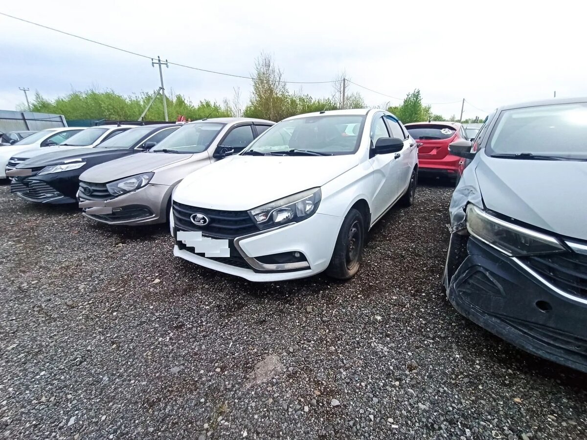 Открыть фотографии: Lada (ВАЗ) Vesta I