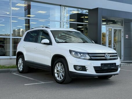 2011 Volkswagen Tiguan I Рестайлинг, белый, 1220000 рублей, вид 1
