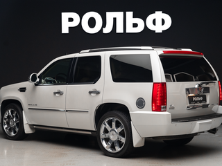 2010 Cadillac Escalade III, белый, 2420000 рублей, вид 4