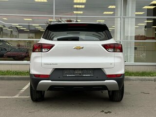 2021 Chevrolet TrailBlazer III, белый, 1620000 рублей, вид 5