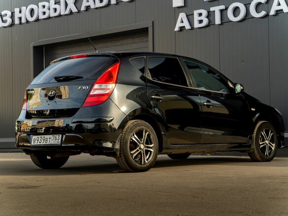 2010 Hyundai i30 I Рестайлинг, чёрный, 580000 рублей - вид 13