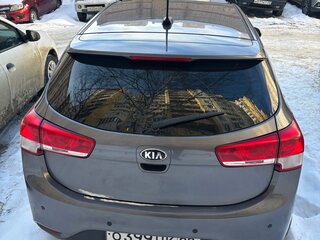 2017 Kia Rio III Рестайлинг, серый, 1070000 рублей, вид 2