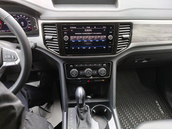 2022 Volkswagen Atlas Cross Sport I, чёрный, 3700000 рублей - вид 17