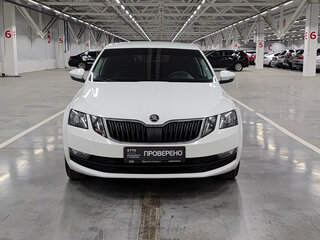 2018 Skoda Octavia III (A7) Рестайлинг, белый, 1460000 рублей, вид 2