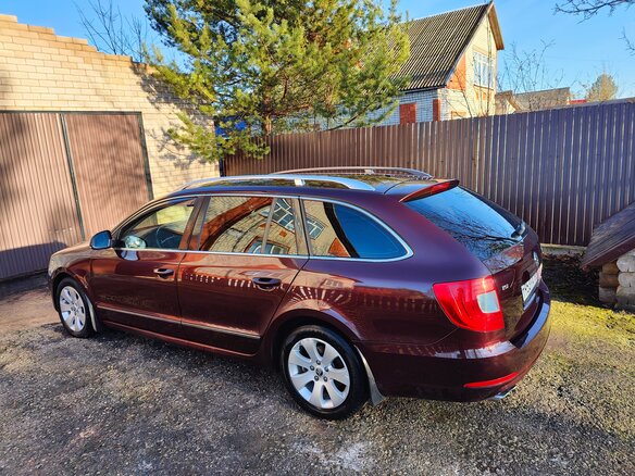 2012 Skoda Superb II, фиолетовый, 899000 рублей