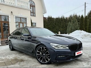 2016 BMW 7 серии Long 740Li xDrive VI (G11/G12), синий, 3000000 рублей, вид 3