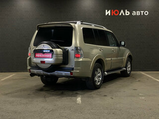 2010 Mitsubishi Pajero IV, бежевый, 1800000 рублей, вид 5
