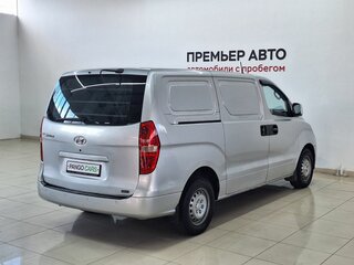 2009 Hyundai Grand Starex I, серебристый, 790000 рублей, вид 4