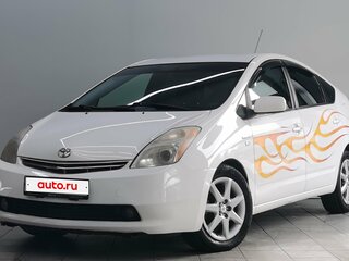 2006 Toyota Prius II Рестайлинг (XW20), белый, 750000 рублей, вид 1