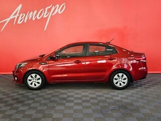 2017 Kia Rio III Рестайлинг, красный, 1020000 рублей, вид 2