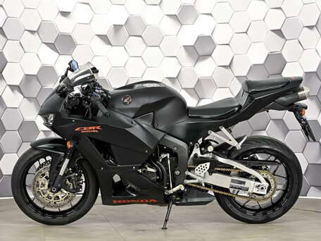 2014 Honda CBR 600RR, чёрный, 749000 рублей, вид 4