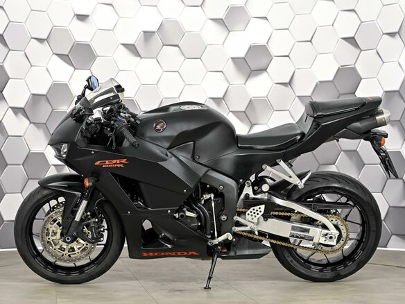 2014 Honda CBR 600RR, чёрный, 749000 рублей - вид 3