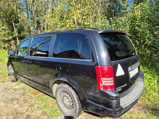 2009 Chrysler Town & Country V, чёрный, 790000 рублей, вид 4