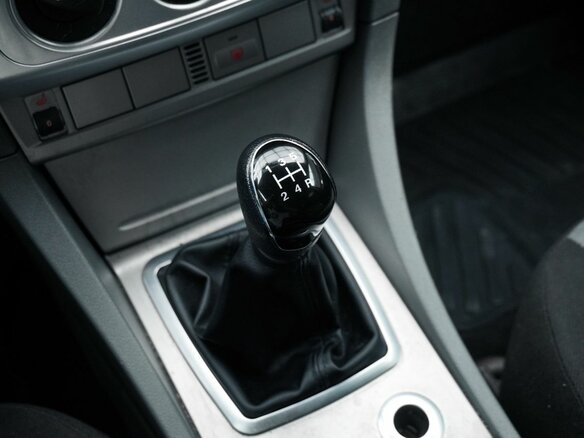 2009 Ford Focus II Рестайлинг, серебристый, 589000 рублей - вид 16