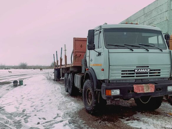 2006 КамАЗ 44108, серебристый, 2300000 рублей - вид 2