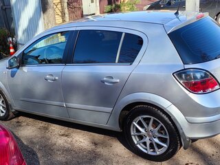 2012 Opel Astra H Рестайлинг, серебристый, 380000 рублей, вид 3