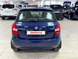 2013 Skoda Fabia II Рестайлинг, синий, 595000 рублей, вид 5