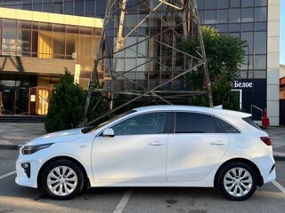2018 Kia Ceed III, белый, 1620000 рублей, вид 5