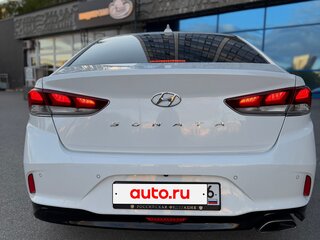 2019 Hyundai Sonata VII (LF) Рестайлинг, белый, 2150000 рублей, вид 2