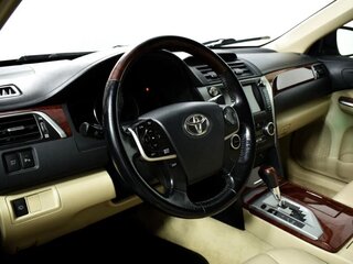 2011 Toyota Camry VII (XV50), чёрный, 1500000 рублей, вид 5