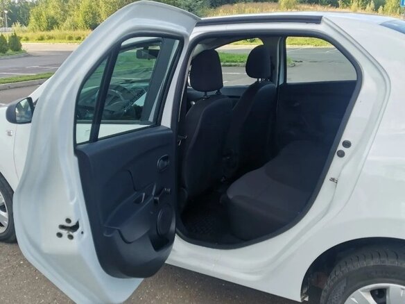 2017 Renault Logan II, белый, 580000 рублей - вид 16