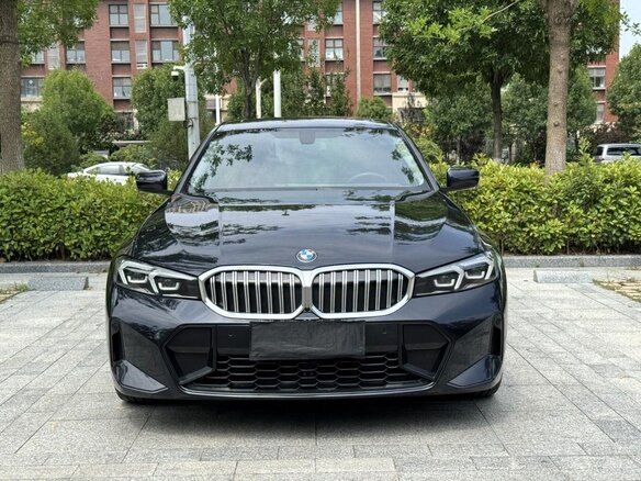 2023 BMW 3 серии Long 320Li VII (G2x) Рестайлинг, чёрный, 3250100 рублей - вид 1