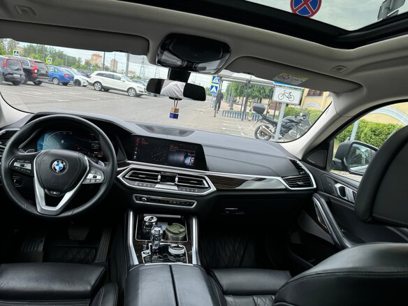 2020 BMW X6 40i III (G06), зелёный, 5830000 рублей - вид 11
