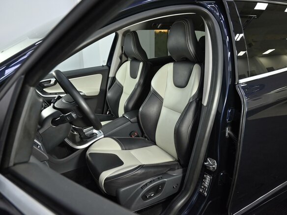 2016 Volvo XC60 I Рестайлинг, синий, 2015000 рублей - вид 12