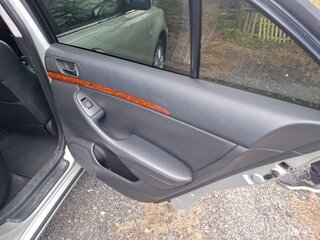 2004 Toyota Avensis II, серебристый, 700000 рублей, вид 5