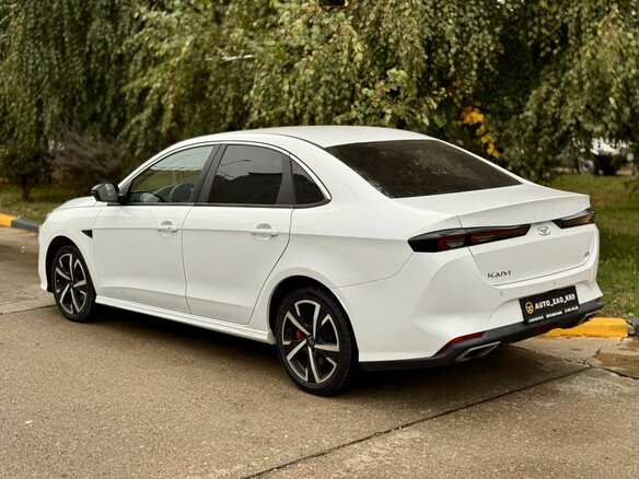 2023 Kaiyi E5, белый - вид 4