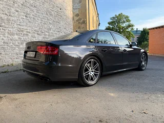 2013 Audi S8 III (D4), серый, 3530000 рублей, вид 3