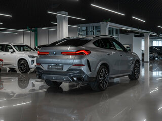 2024 BMW X6 30d III (G06) Рестайлинг, серый, 12400000 рублей, вид 4