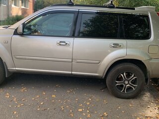 2004 Nissan X-Trail I Рестайлинг, серебристый, 750000 рублей, вид 3
