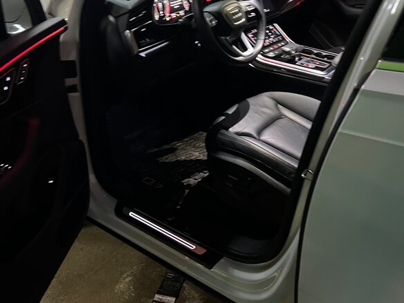 2021 Audi Q7 45 TFSI II (4M) Рестайлинг, белый - вид 14