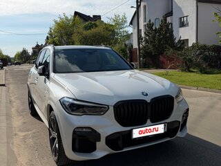 2020 BMW X5 M50d IV (G05/G18), белый, 7250000 рублей, вид 4