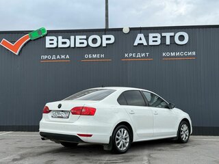 2011 Volkswagen Jetta VI, белый, 899000 рублей, вид 2
