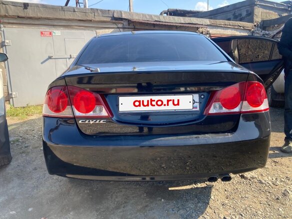 2008 Honda Civic VIII, чёрный, 850000 рублей - вид 3