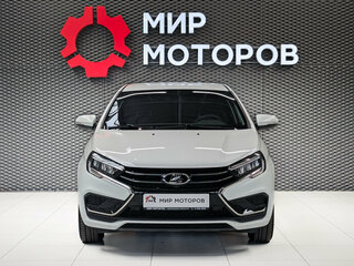 2024 Lada (ВАЗ) Vesta I Рестайлинг (NG), белый, 1222000 рублей, вид 2