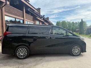 2017 Toyota Alphard III, чёрный, 3800000 рублей, вид 4