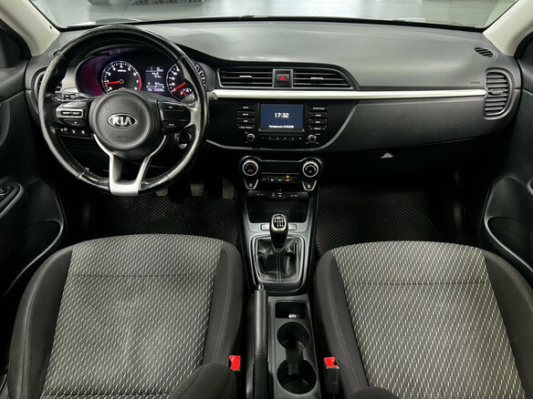 2017 Kia Rio IV, чёрный, 870000 рублей - вид 13