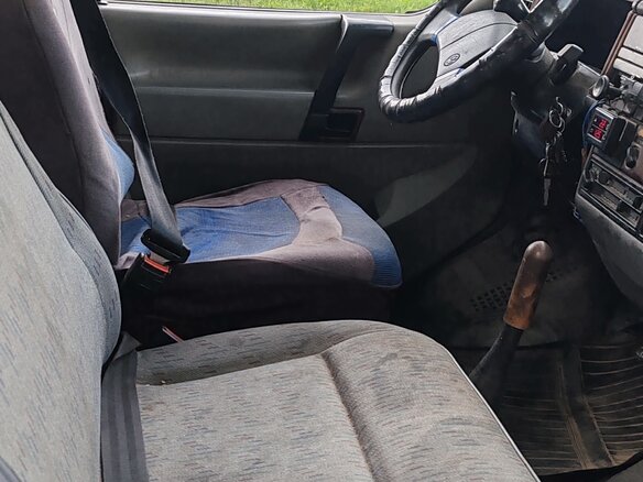 1991 Volkswagen Transporter T4, зелёный, 400000 рублей - вид 6
