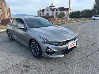 2020 Kia K5 III, серый, 2350000 рублей, вид 5