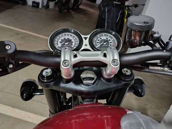 2021 Triumph Speed Twin, красный, 976000 рублей - вид 6