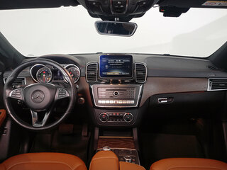 2017 Mercedes-Benz GLE Coupe 400 I (C292), белый, 3799000 рублей, вид 4